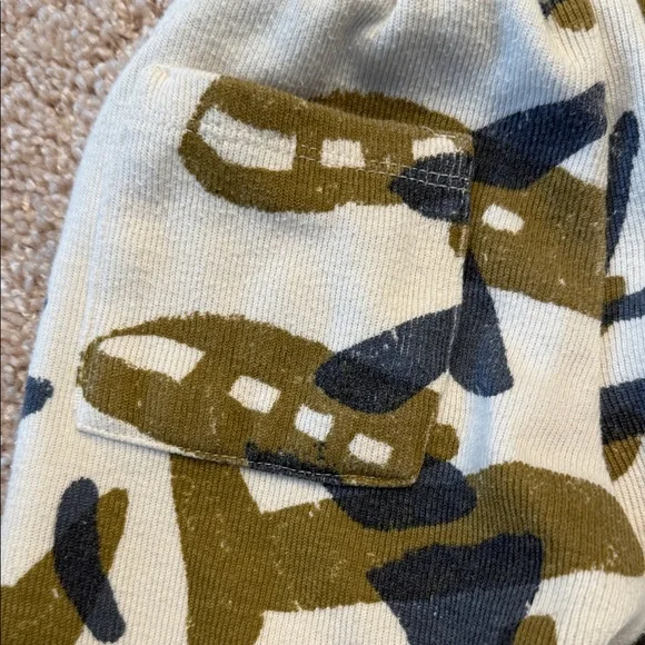 Zara Kids Airplane Print Matching Set - Olive and Black - Picture 10 of 10